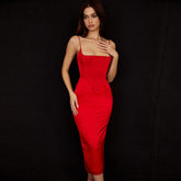 Satin-Midikleid mit eckigem Ausschnitt und Spaghettiträgern - Rot